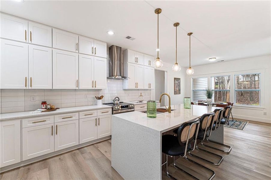 Furnished interior view inside a new home in , Cartersville (Image 15).