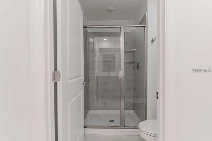 Spacious, unfurnished interior of a new home in , Kissimmee (Image 15).