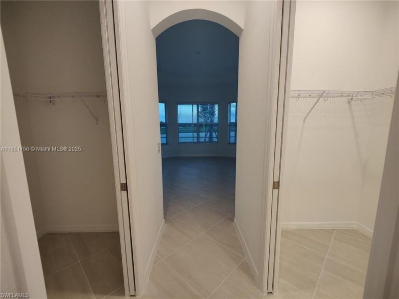 Spacious, unfurnished interior of a new home in , Immokalee (Image 22).