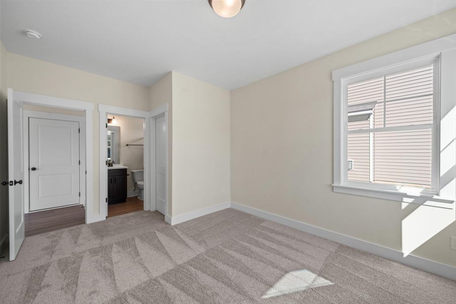 Spacious, unfurnished interior of a new home in Monterra, Kernersville (Image 34).