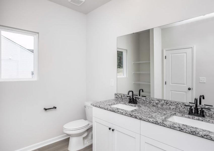 Dual sinks in the master bath