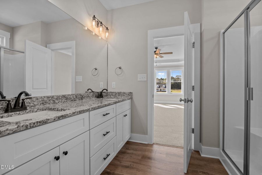 19-web-or-mls-DSC02424 19-web-or-mls-DSC02424