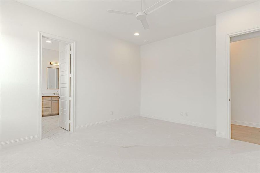 Spacious, unfurnished interior of a new home in , Aledo (Image 25). Spacious, unfurnished interior of a new home in , Aledo (Image 25).