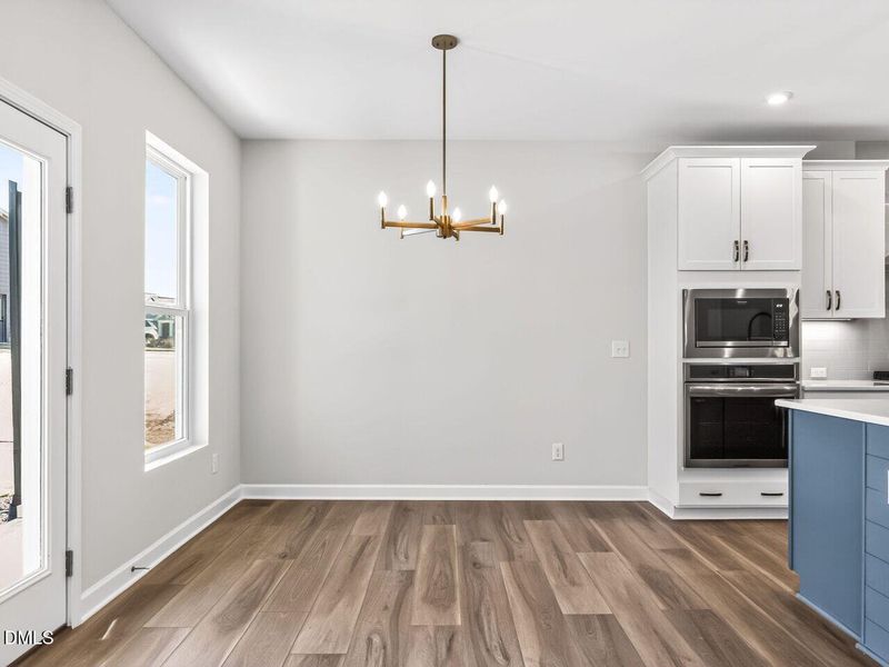 016-1280x960-dining-room