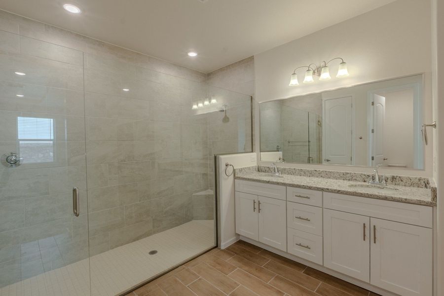 Furnished interior view inside a new home in Paseo Del Este, El Paso (Image 12).