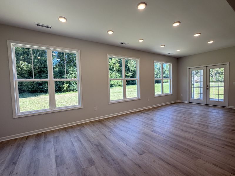 Spacious, unfurnished interior of a new home in Waterfall Estates, Whiteville (Image 19).