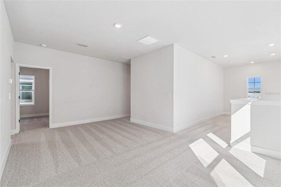 Spacious, unfurnished interior of a new home in Persimmon Park - Garden Series, Wesley Chapel (Image 38).