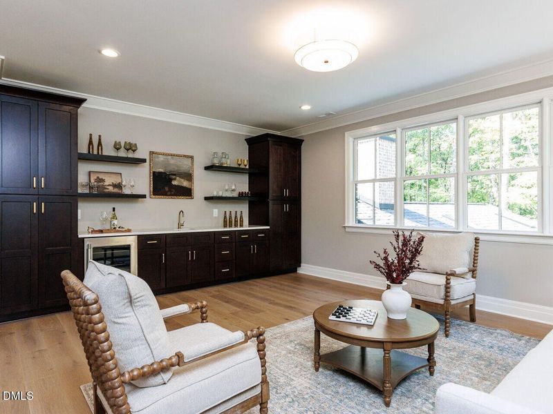 033-1280x960-upstairs-living-space 033-1280x960-upstairs-living-space