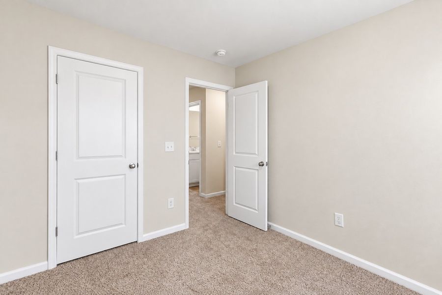 Spacious, unfurnished interior of a new home in Cameron Ridge, Columbia (Image 29). Spacious, unfurnished interior of a new home in Cameron Ridge, Columbia (Image 29).