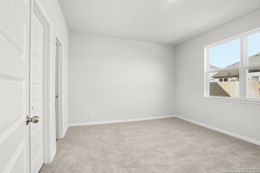 Spacious, unfurnished interior of a new home in Applewhite Meadows, San Antonio (Image 23).