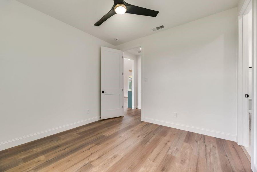 Spacious, unfurnished interior of a new home in , Corsicana (Image 28). Spacious, unfurnished interior of a new home in , Corsicana (Image 28).