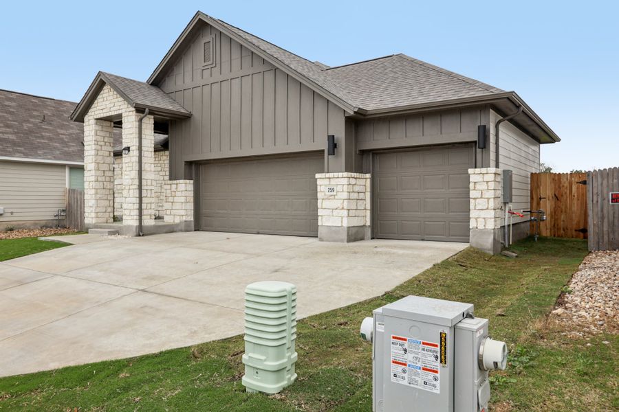 2 web or mls Treadwell Ln S2511 002 2 web or mls Treadwell Ln S2511 002