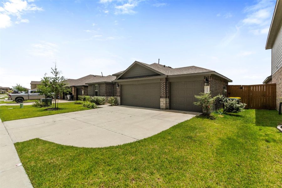 Image 10 of a home in River Ranch Meadows. Image 10 of a home in River Ranch Meadows.