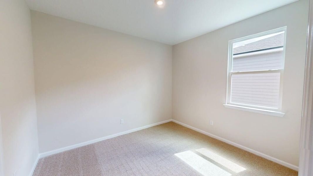 Spacious, unfurnished interior of a new home in Sandridge Hills, Green Cove Springs (Image 14).