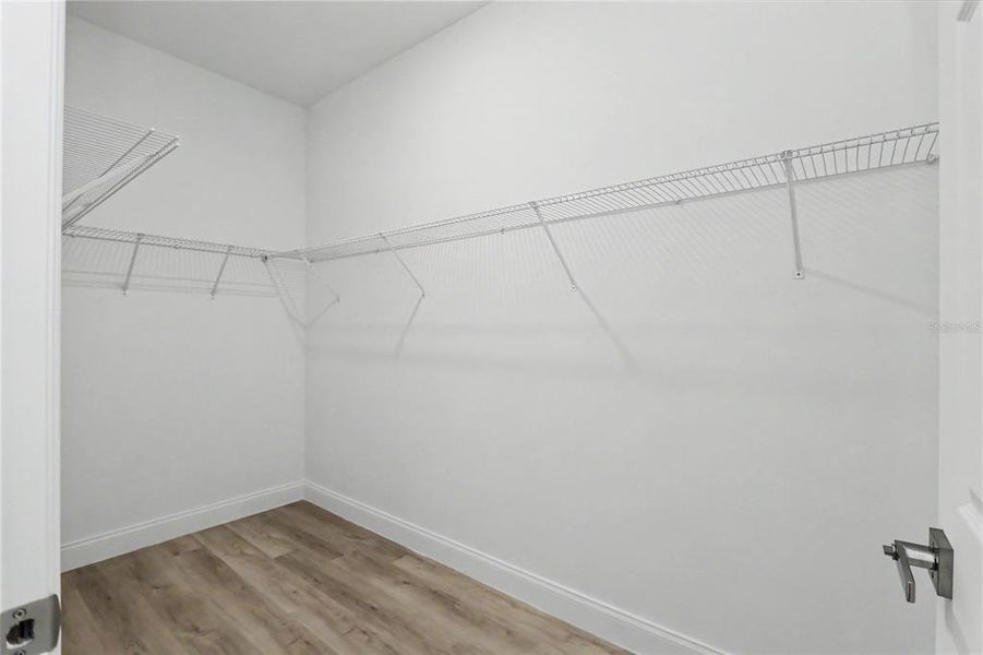 Spacious, unfurnished interior of a new home in , Citrus Springs (Image 34).