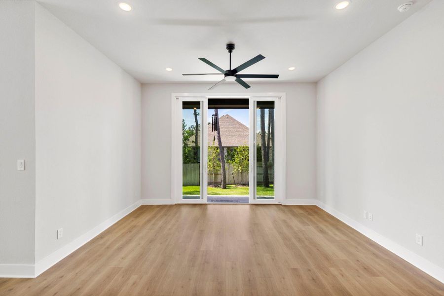 Spacious, unfurnished interior of a new home in Woodforest, Montgomery (Image 21).
