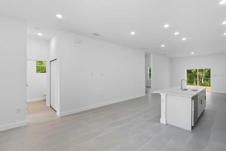 Spacious, unfurnished interior of a new home in , Dunnellon (Image 19). Spacious, unfurnished interior of a new home in , Dunnellon (Image 19).