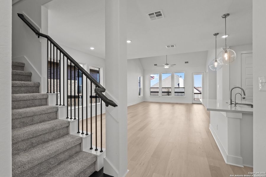 Spacious, unfurnished interior of a new home in Mayfair 50', New Braunfels (Image 33).