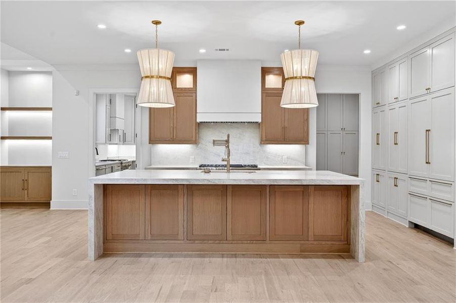 Furnished interior view inside a new home in , Alpharetta (Image 5).