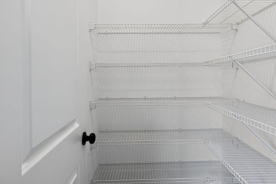 Spacious, unfurnished interior of a new home in Rosewood Farm, Lawrenceville (Image 17).