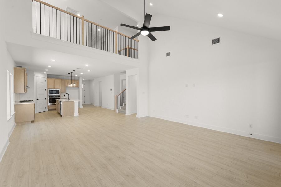 Spacious, unfurnished interior of a new home in Wildflower Ranch, Fort Worth (Image 17).