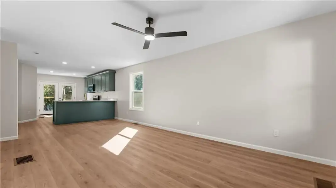 Spacious, unfurnished interior of a new home in , Rome (Image 22).