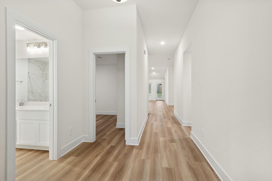 Spacious, unfurnished interior of a new home in Magnolia Ridge, Magnolia (Image 19).