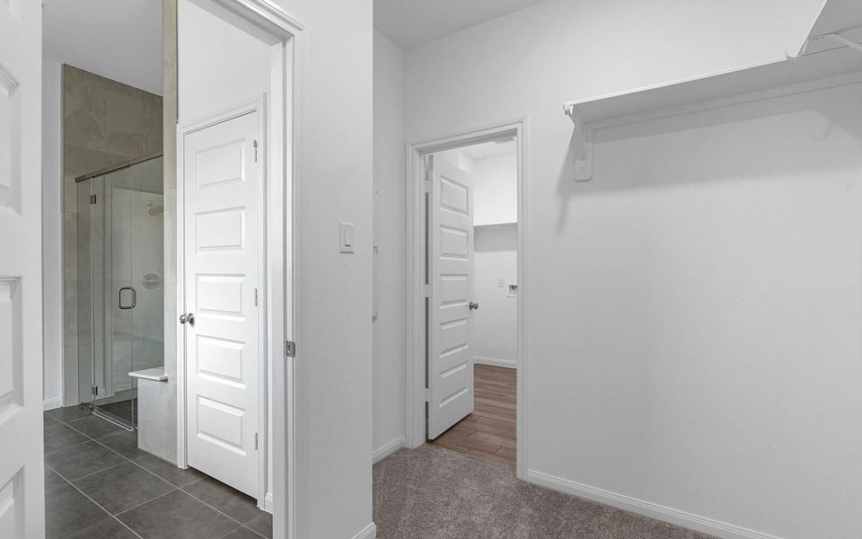 Image 15 representing the Oberlin by Brookfield Residential in 50' Traditional Homes at Elyson, Katy, TX.