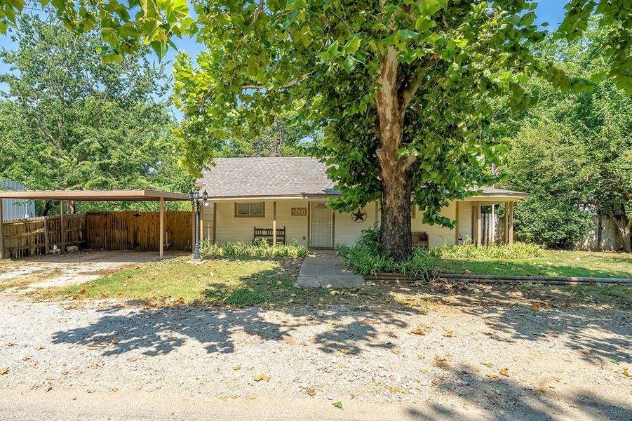 Front exterior of a new home in , Alvord, TX, highlighting curb appeal (Image 25).