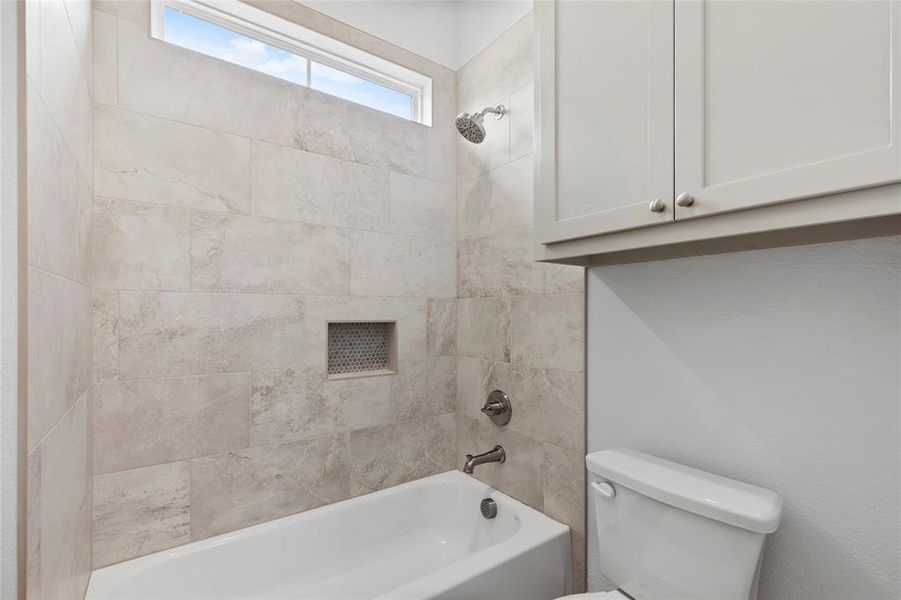 Jack and Jill Bath between 2 secondary bedrooms