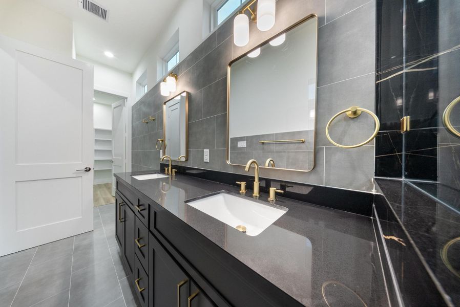 Furnished interior view inside a new home in , Houston (Image 12).