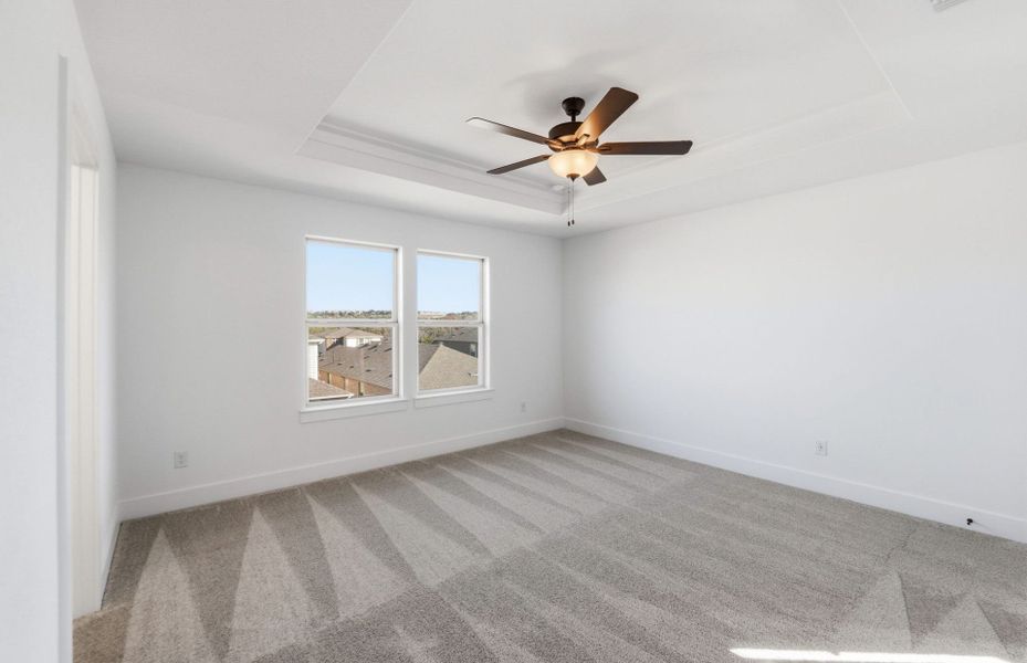 Spacious, unfurnished interior of a new home in Saddleback at Santa Rita Ranch, Liberty Hill (Image 36).