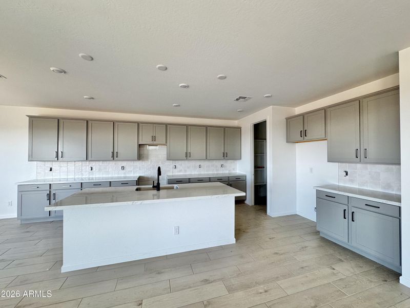 003 Kitchen 003 Kitchen