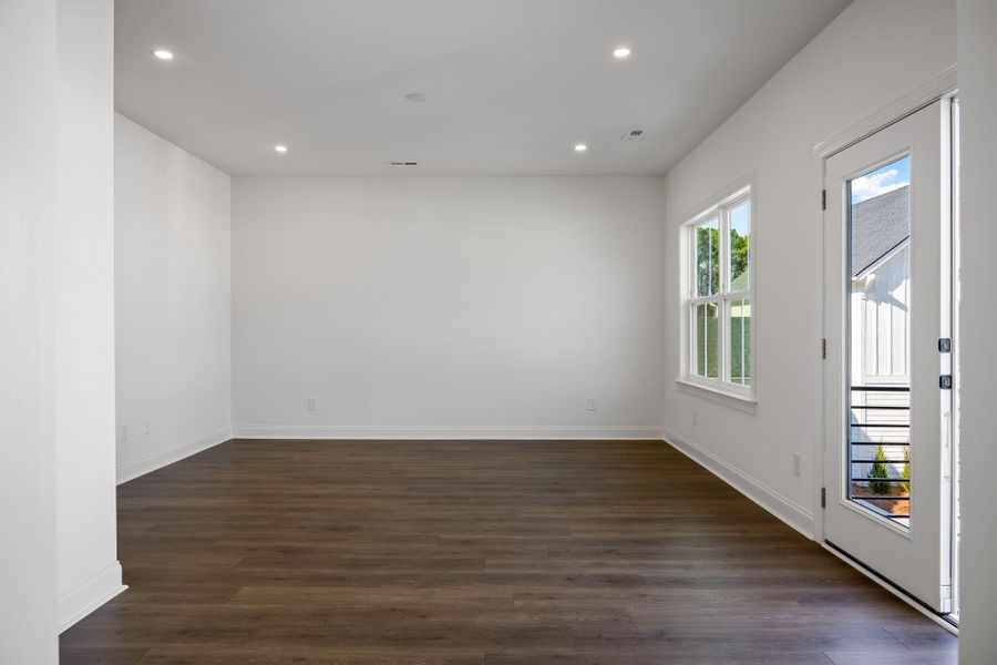 Spacious, unfurnished interior of a new home in , Johns Island (Image 46).