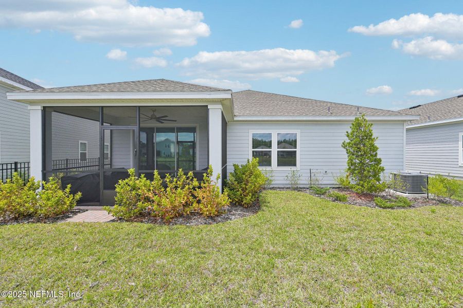 Exterior details and patio area of a home in Shearwater, St. Augustine (Image 26).