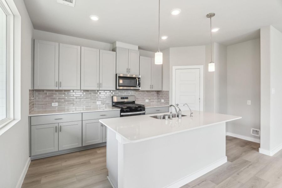 Photos are not of the actual home, but are photos of the builder home with same floorplan Photos are not of the actual home, but are photos of the builder home with same floorplan