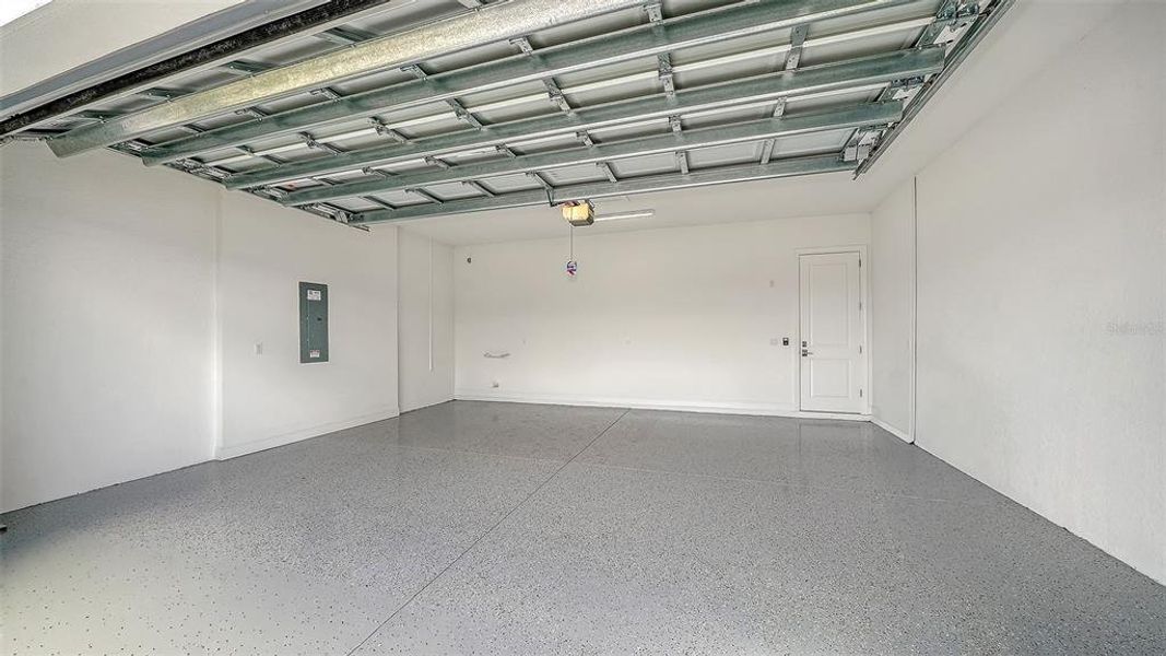 Spacious, unfurnished interior of a new home in Artistry Sarasota, Sarasota (Image 44).