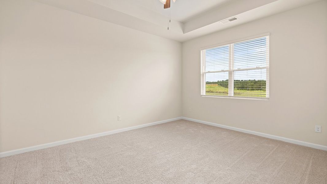 Spacious, unfurnished interior of a new home in Highland Hills, Graniteville (Image 10).
