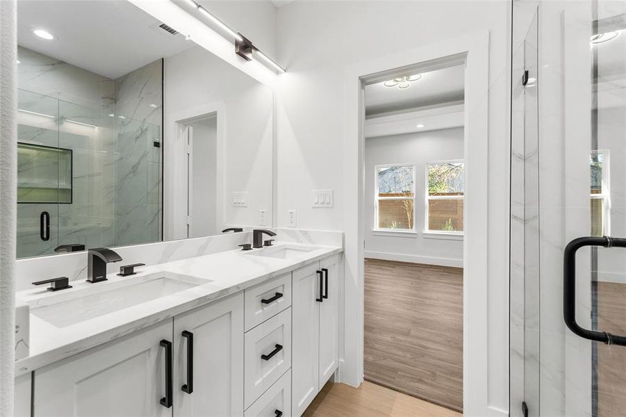 Furnished interior view inside a new home in , Dallas (Image 9).