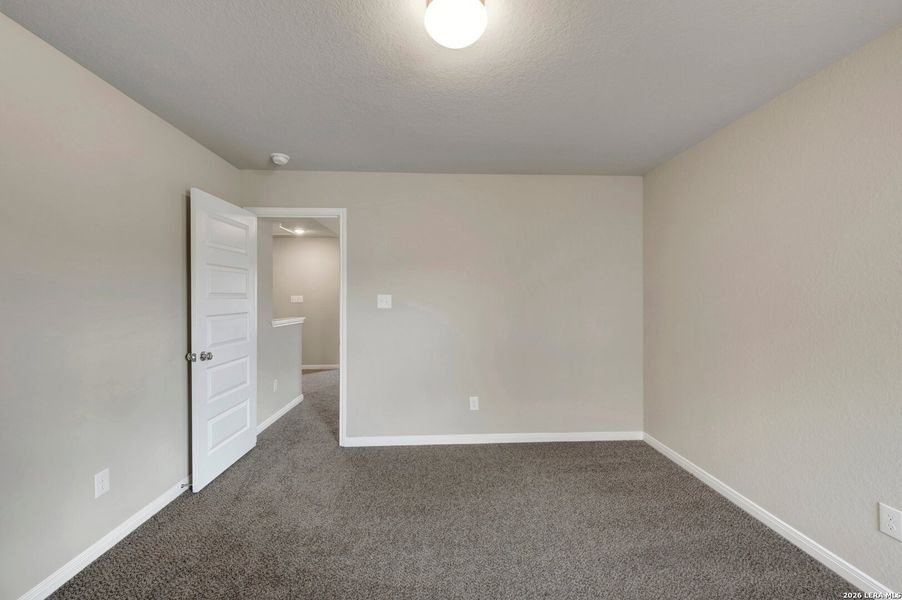 Spacious, unfurnished interior of a new home in Paloma Park, Converse (Image 34).