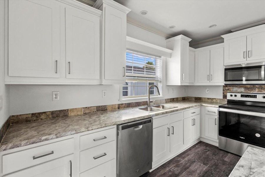 Furnished interior view inside a new home in , Fort Pierce (Image 4).