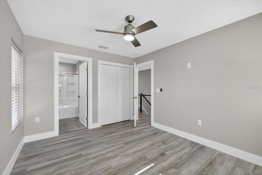 Spacious, unfurnished interior of a new home in , St. Petersburg (Image 70).