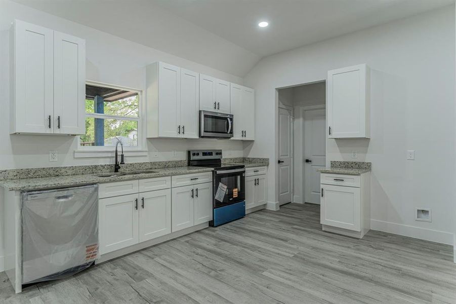 Furnished interior view inside a new home in , Malakoff (Image 4).