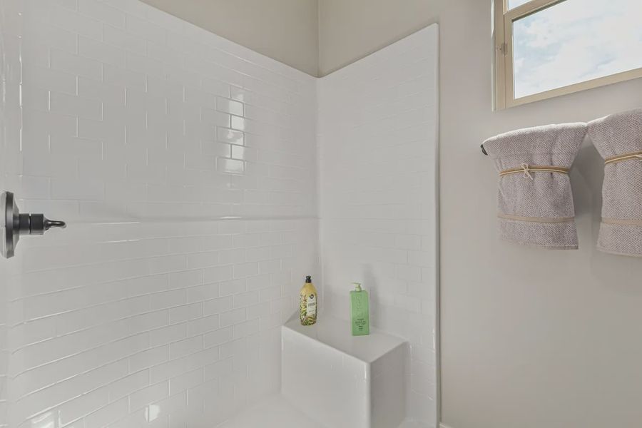 Representative interior finishes for a home built from the 1901 by Elliott Homes in Camilo at Santana, Yuma (Image 21).