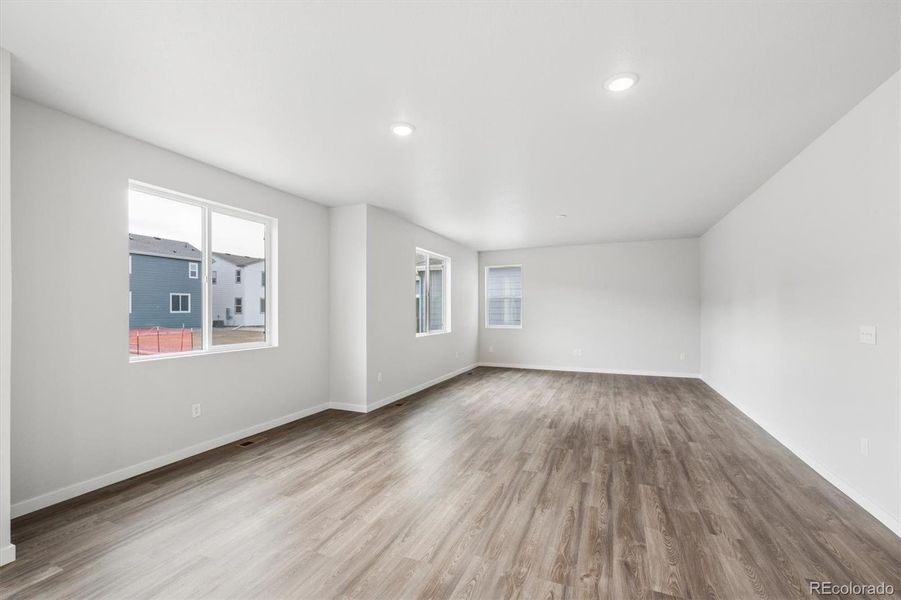 Spacious, unfurnished interior of a new home in Farmlore, Brighton (Image 16).