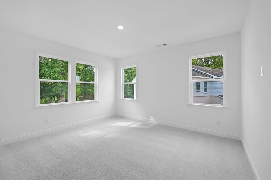 Representative unfurnished interior of a home built from the Lawrence by Taylor Morrison in Watson Park, Snellville (Image 19).