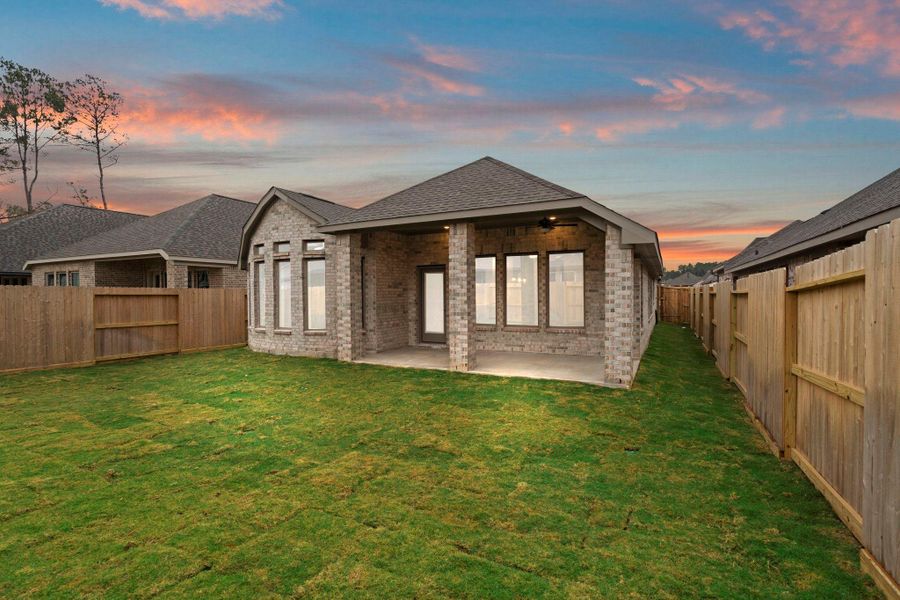 Exterior details and patio area of a home in The Highlands, Porter (Image 4).