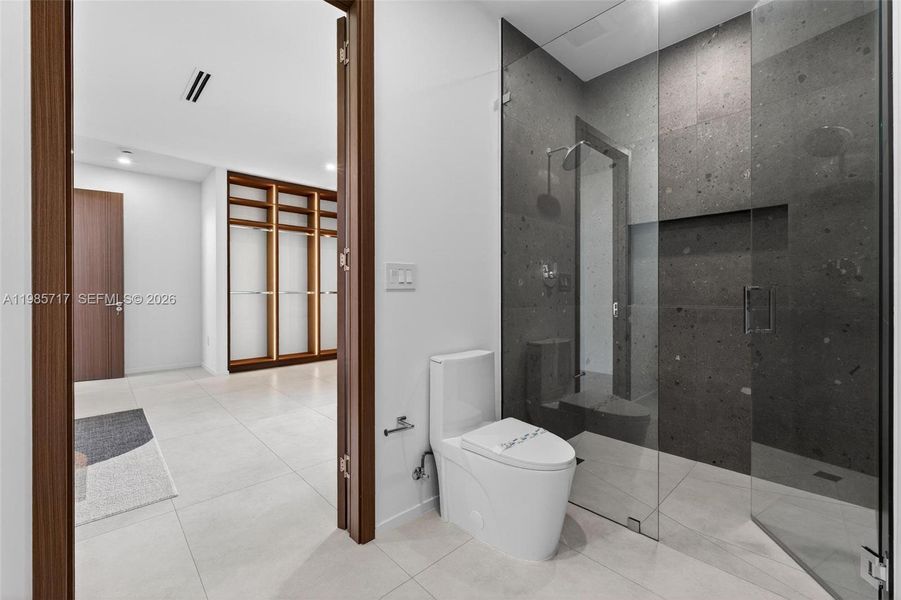 Furnished interior view inside a new home in , Miami (Image 62).