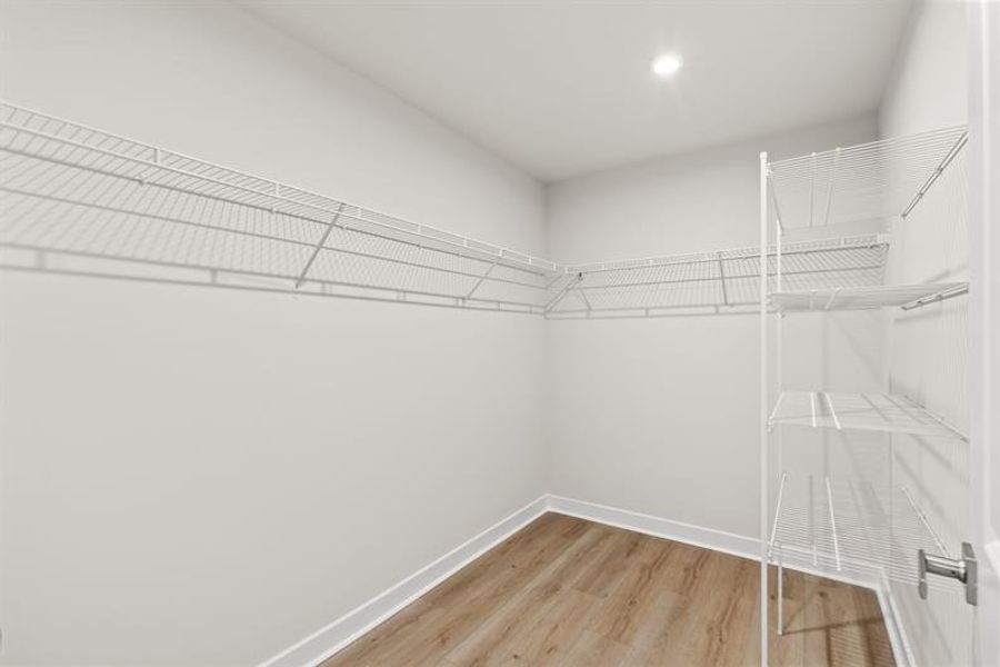 Spacious, unfurnished interior of a new home in Hope Pointe Townhomes, North Myrtle Beach (Image 15).