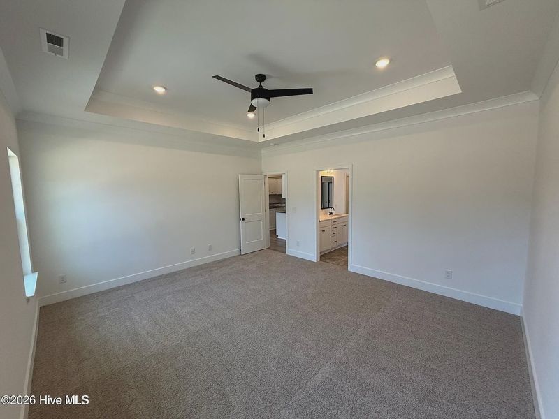 Spacious, unfurnished interior of a new home in Wood Creek Landing, Leland (Image 11).